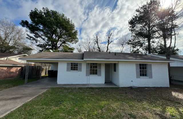 Remodeled and ready for New Tenant!!! - 9465 McAdoo Street, Shreveport, LA 71118