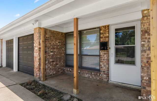 4615 Hollandale Avenue