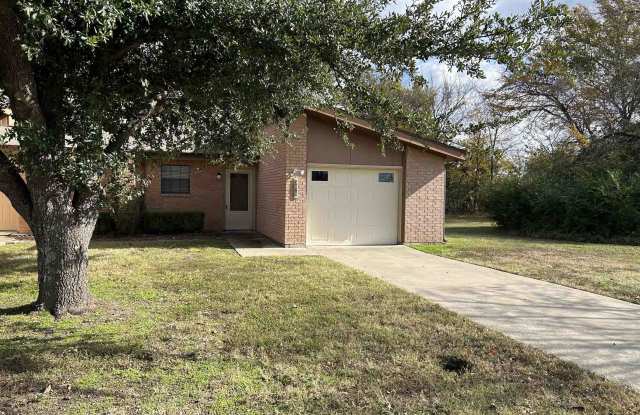 3010 Charlinda Drive - 3010 Charlinda Drive, Commerce, TX 75428