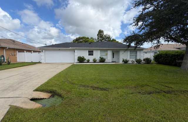 24 FELWOOD Lane