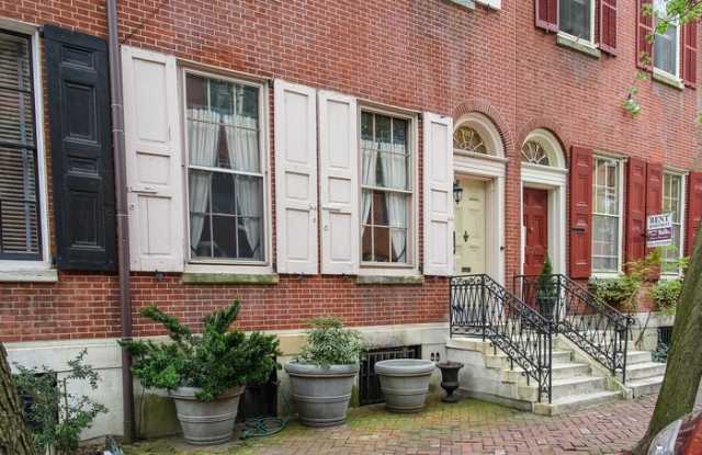 1018 Clinton Street