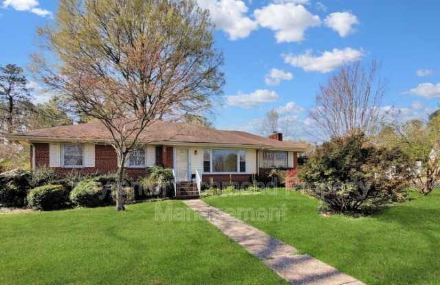 Photo of 5411 Windingbrook Rd