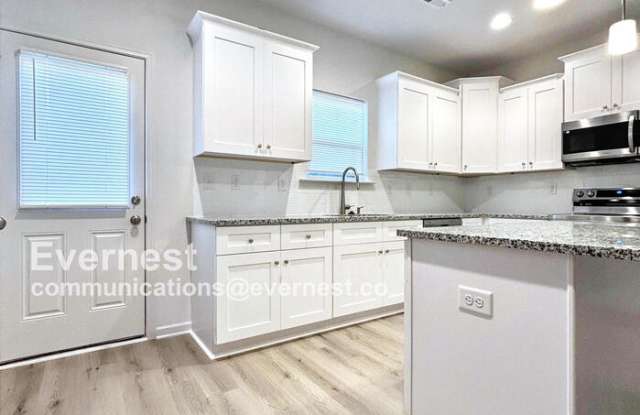 413 South Davis Street