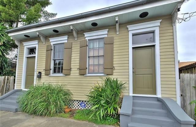 3917 LAUREL Street - 3917 Laurel Street, New Orleans, LA 70115