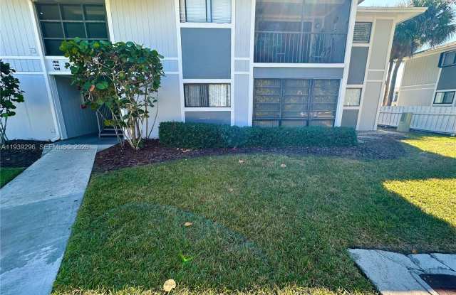 Photo of 9703 Hammocks Blvd