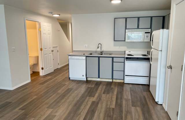 The Elizabeth Townhomes - Prineville