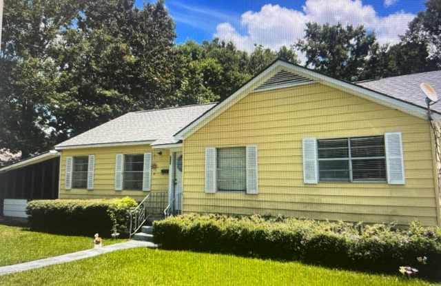 537 North 19th Avenue
