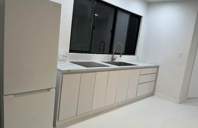 365 Morrison Canyon Road