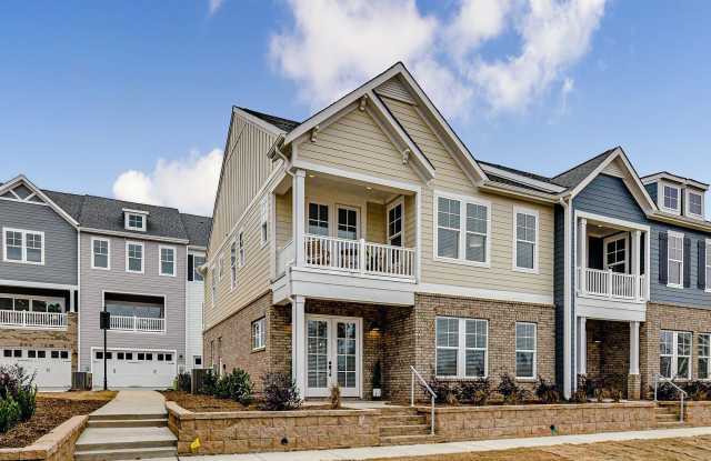 Like Brand New Townhome in Davidson!