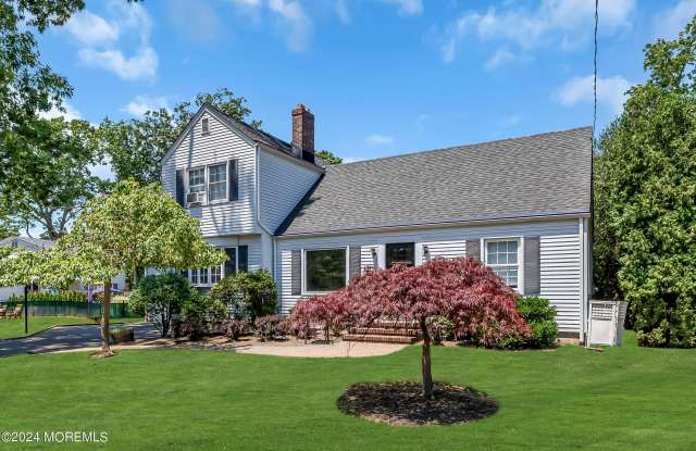 Photo of 295 Jerome Avenue