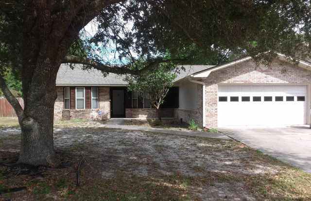 Spacious 3Bed/2Ba Brick Home Convenient to Tyndall AFB!