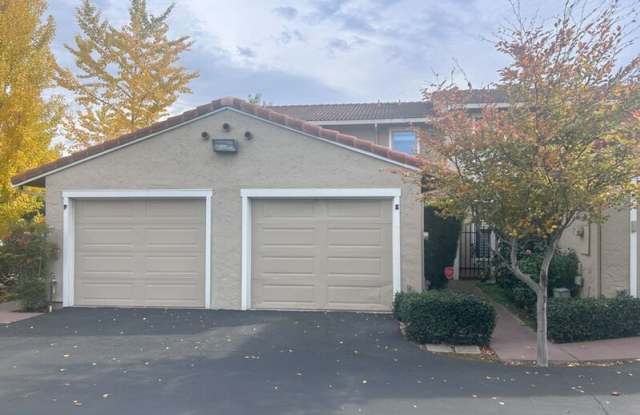 429 W Rincon Ave