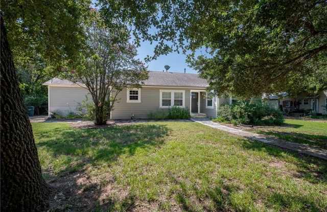 709 Inwood Drive
