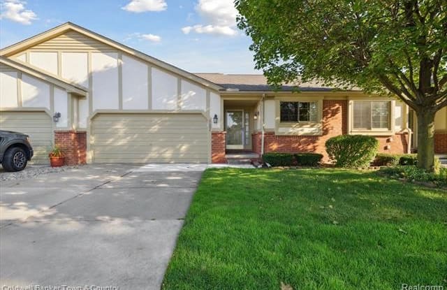 41992 BROOKVIEW Lane - 41992 Brookview Lane, Macomb County, MI 48038