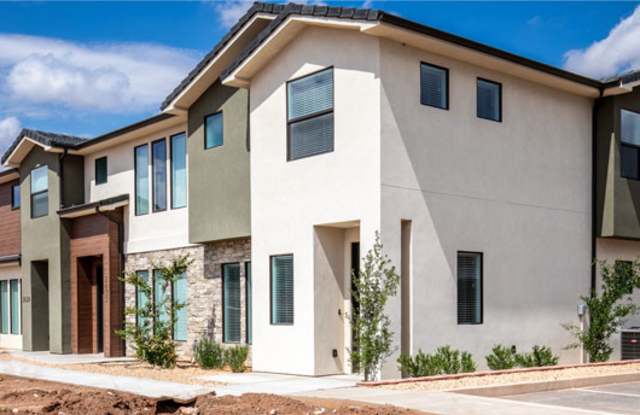 2622 East Gray Birch Dr.