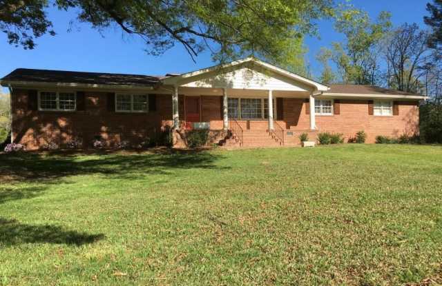 Photo of 458 Woods Road NW