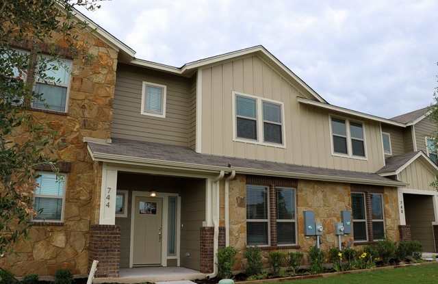 Photo of 744 Westfield Boulevard