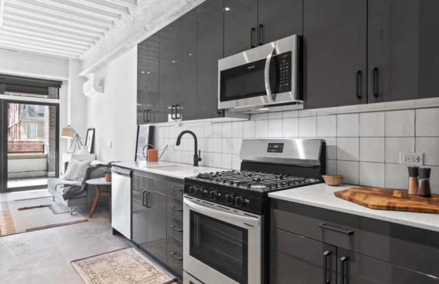 1220 West Jackson Blvd.