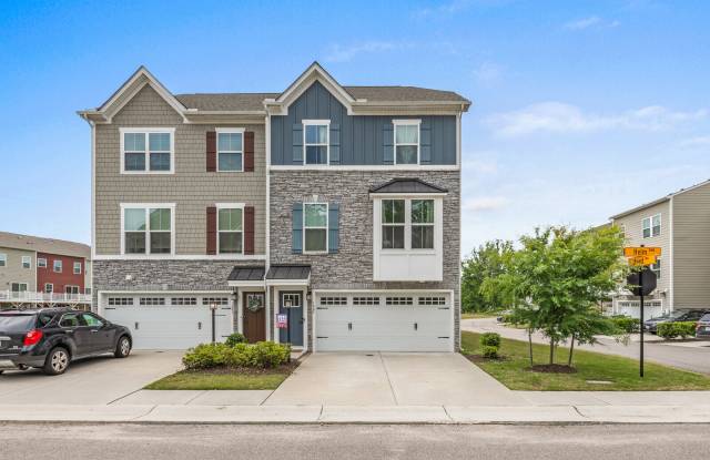 1805 Helm Crossing - 1