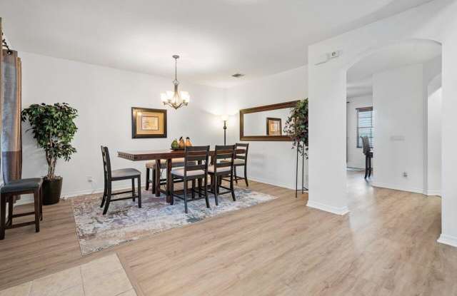 3441 Oakmont Estates Boulevard