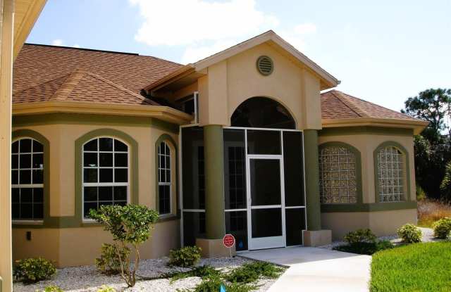 Photo of 2624 ABBOTSFORD STREET