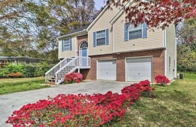 Photo of 483 Oak Drive