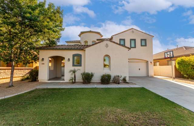 Beautifully upgraded 5 bedroom home with pool!