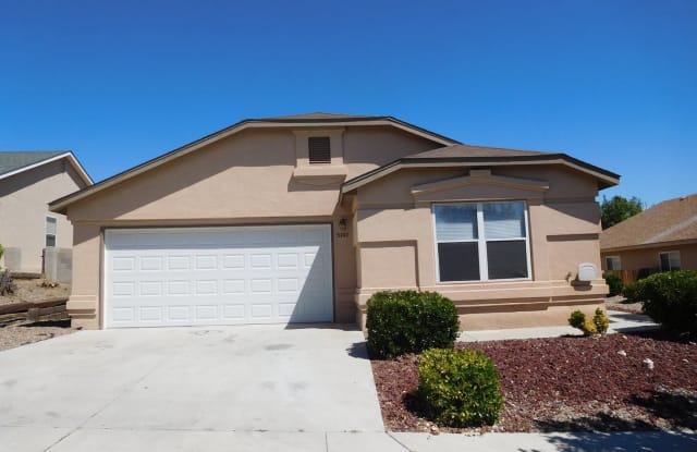 5747 Aida Rd NW - 5747 Aida Road Northwest, Albuquerque, NM 87114