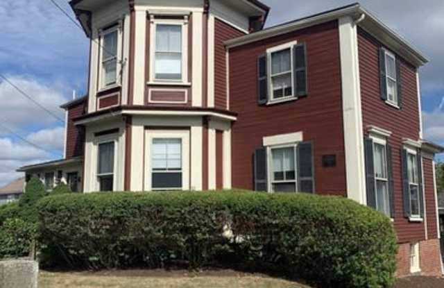 24 Brooks Park