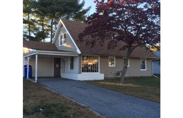 Photo of 15 BLUEBERRY Lane