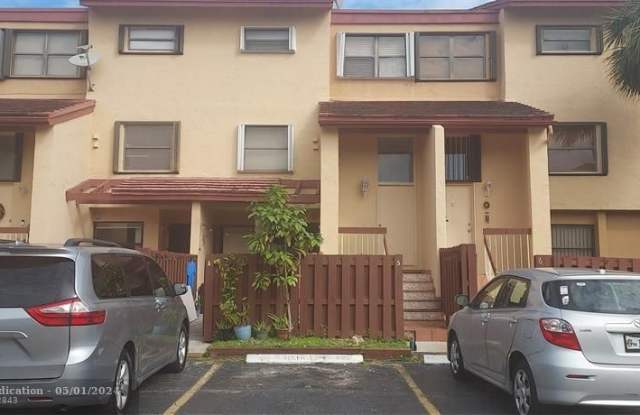 371 W Park Dr