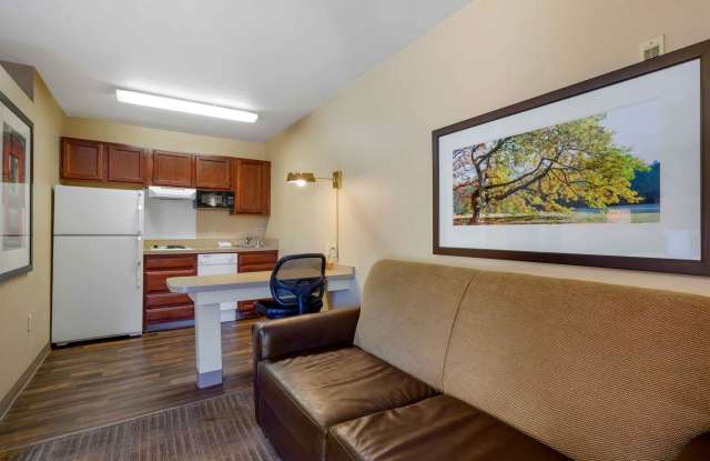 Phoenix - Airport - East Oak Street