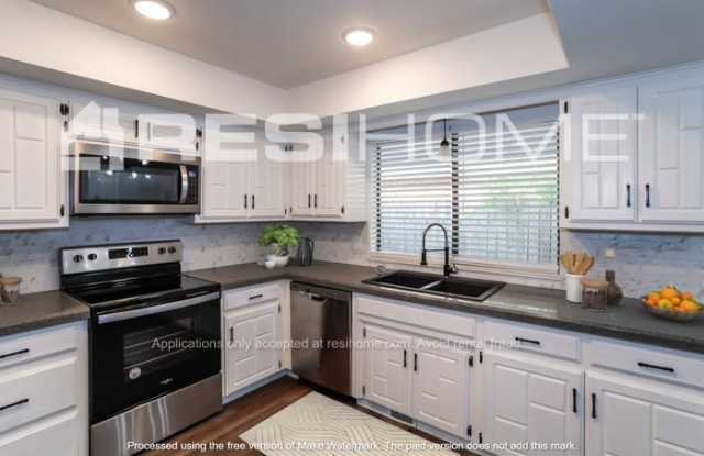 128 Southeast 27th Street