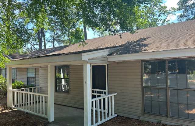 528 Wessinger, West Columbia,  SC 29169