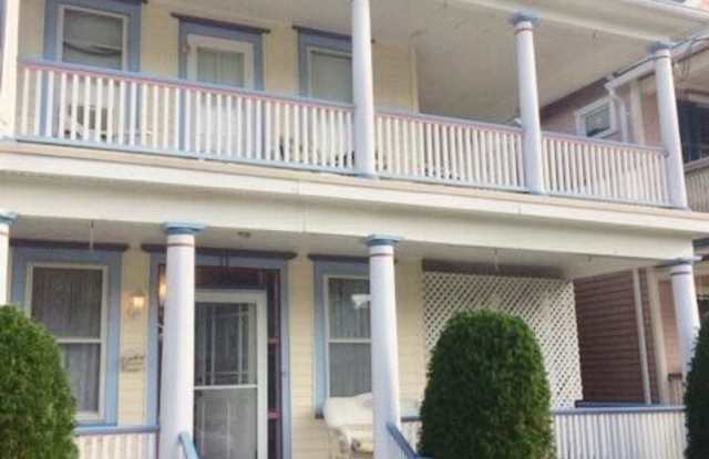 11 Bath Avenue
