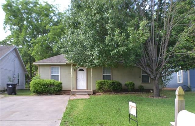 1014 Baker Street - 1014 Baker St, Denison, TX 75020