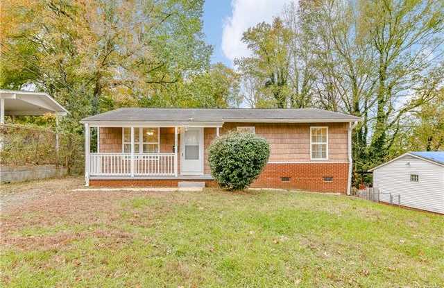 2741 Coronet Way - 2741 Coronet Way, Charlotte, NC 28208