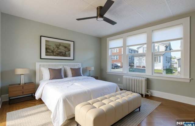 96 Arlington Boulevard 1