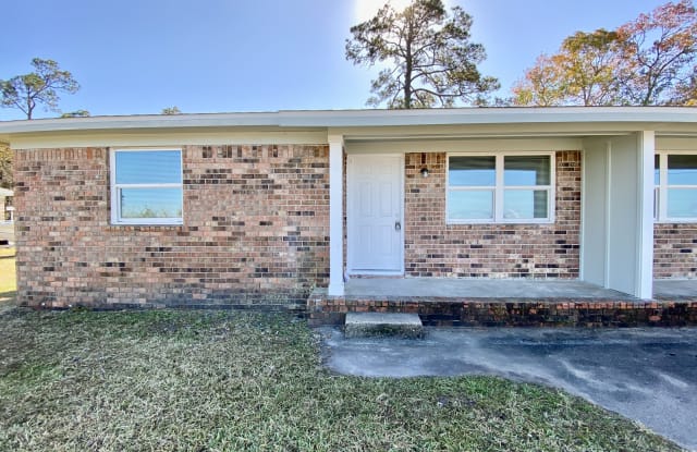 9557 Lillian Hwy - 9557 Lillian Hwy, Escambia County, AL 32506