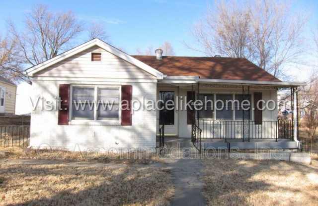 2936 Stewart Ave