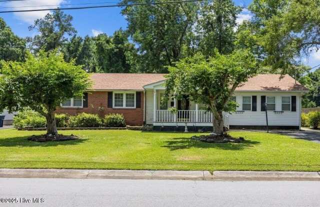 Photo of 613 Maple Street