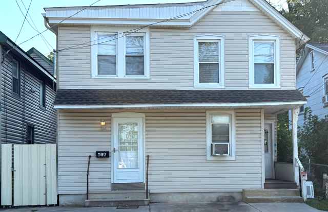 Photo of 61 West Avenue - A