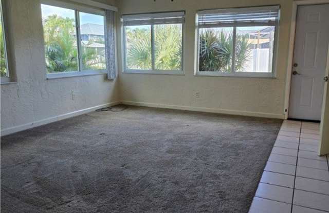 820 Cape Coral Parkway W