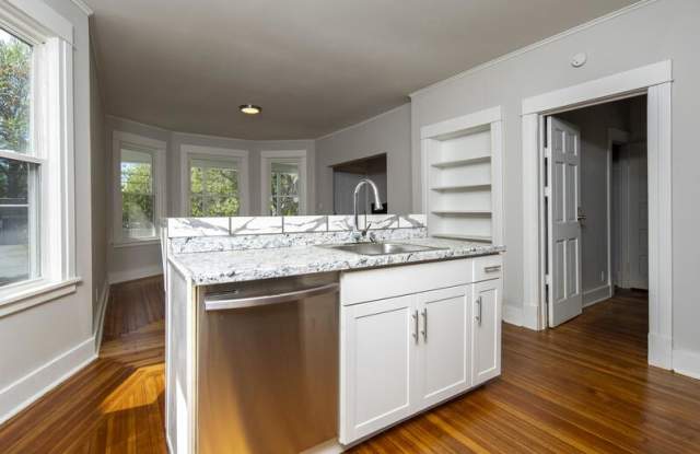 437 Hamilton Street - 2