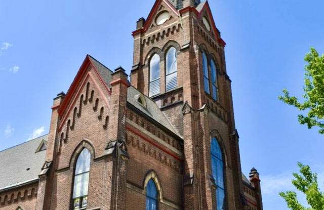2716 W 14th Street Unit A12