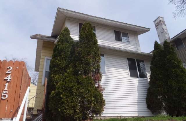 2 bedroom house in Moline