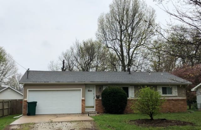 916 S Prince Ln - 916 South Prince Lane, Springfield, MO 65802