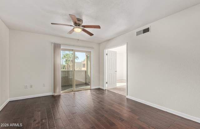 5877 N GRANITE REEF Road unit: 2239