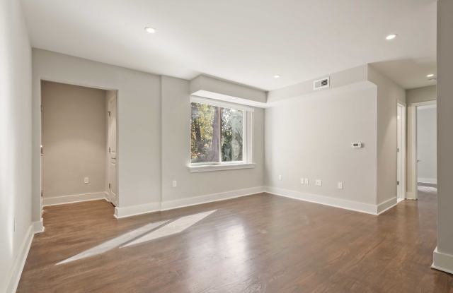 Photo of Colonnade at the Creek