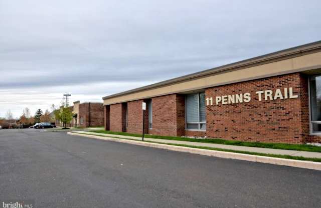 11 PENNS Trail unit: 700